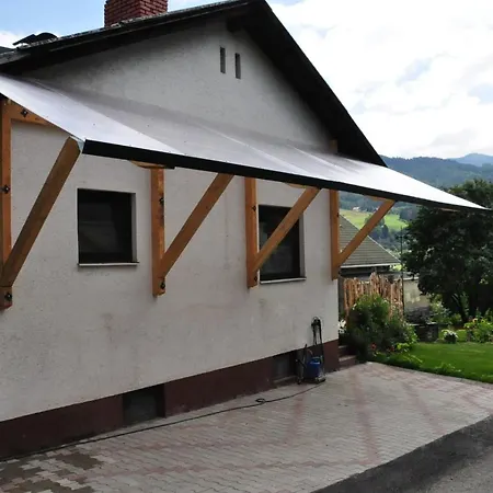 Weiss Apartmán Lind bei Scheifling